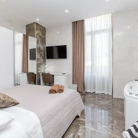 Nova לינה וארוחת בוקר