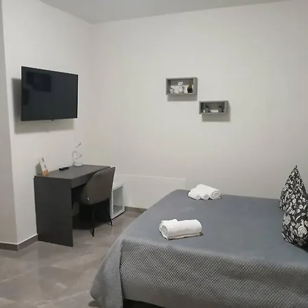 Oda ve Kahvaltı Nova Katanya