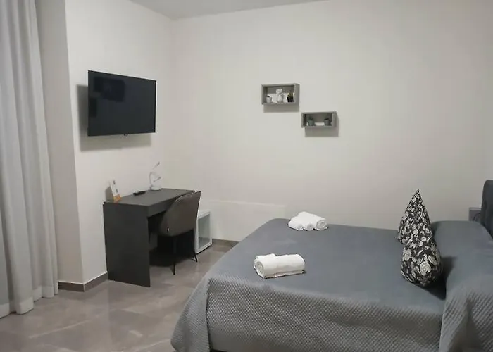 Oda ve Kahvaltı Nova Katanya